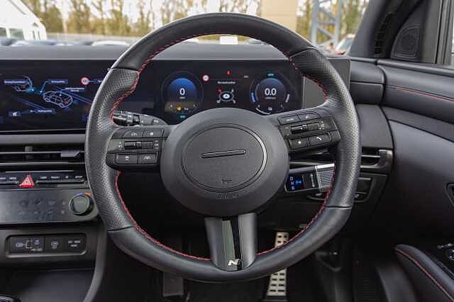 Hyundai TUCSON 1.6T Hybrid N Line S 5dr Auto Black