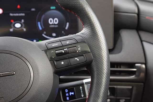 Hyundai TUCSON 1.6T Hybrid N Line S 5dr Auto Black