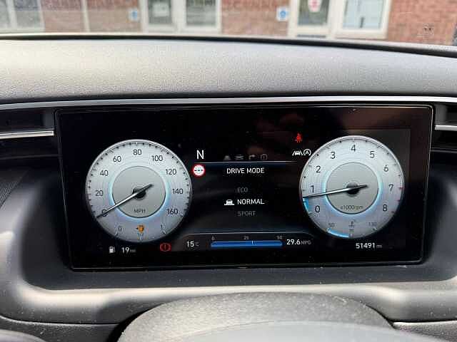 Hyundai TUCSON 1.6 TGDi 48V MHD SE Connect 5dr 2WD