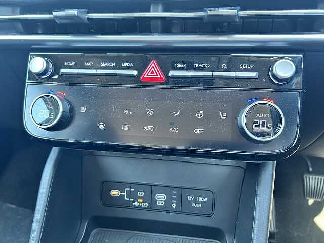 Hyundai TUCSON 1.6T Premium 5dr