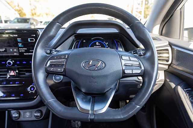 Hyundai IONIQ 100kW Premium 38kWh 5dr Auto