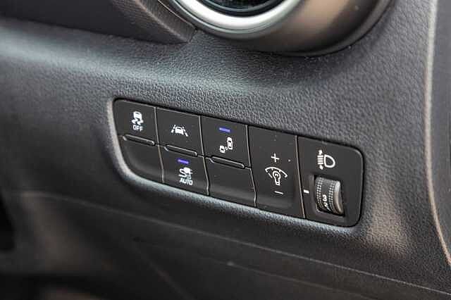 Hyundai KONA 150kW Premium 64kWh 5dr Auto