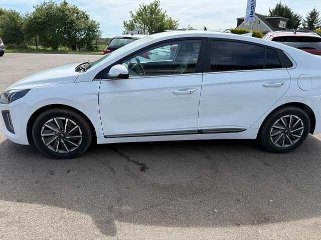 Hyundai IONIQ 100kW Premium SE 38kWh 5dr Auto