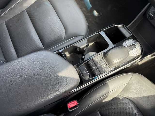 Hyundai IONIQ 100kW Premium SE 38kWh 5dr Auto