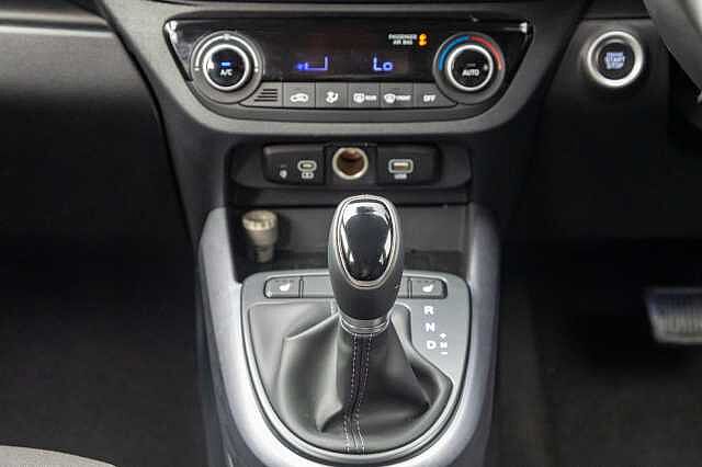 Hyundai i10 1.2 [79] Premium 5dr Auto [Nav]