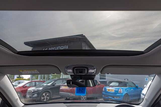 Hyundai KONA 1.6 Hybrid 129 Ultimate 5dr DCT Black
