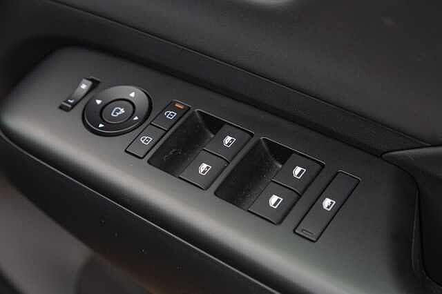 Hyundai KONA 1.6 Hybrid 129 Ultimate 5dr DCT Black