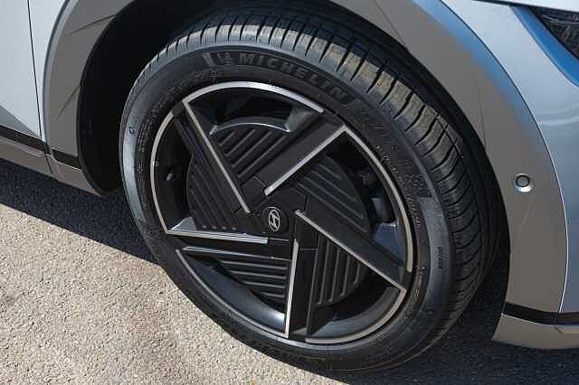Hyundai IONIQ 5 239kW Ultimate 84 kWh 5dr AWD Auto