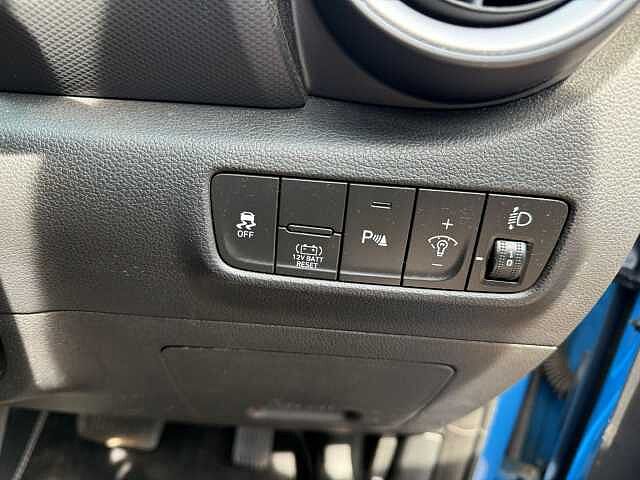 Hyundai KONA 1.6 GDi Hybrid Premium 5dr DCT Blue