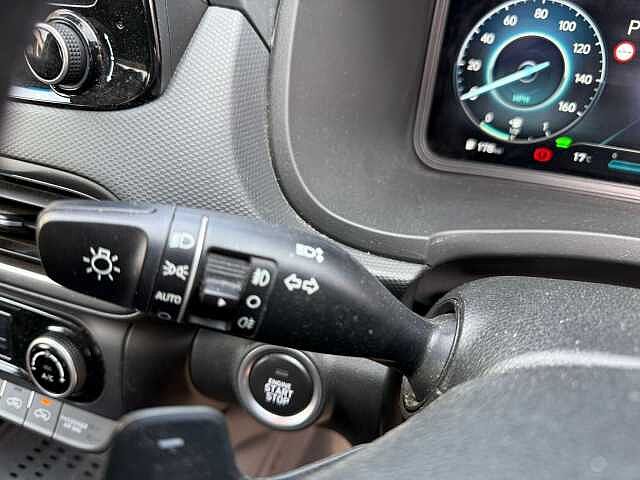 Hyundai KONA 1.6 GDi Hybrid Premium 5dr DCT Blue