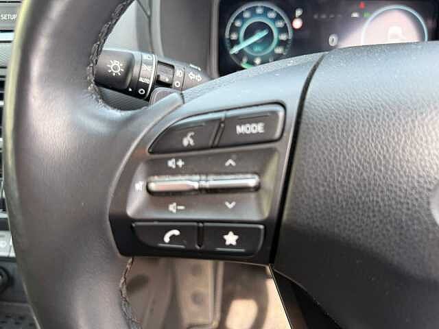 Hyundai KONA 1.6 GDi Hybrid Premium 5dr DCT Blue