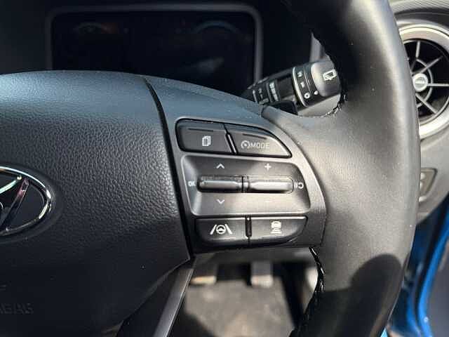 Hyundai KONA 1.6 GDi Hybrid Premium 5dr DCT Blue