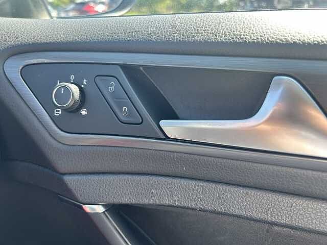 Volkswagen Golf 1.5 TSI EVO SE [Nav] 5dr