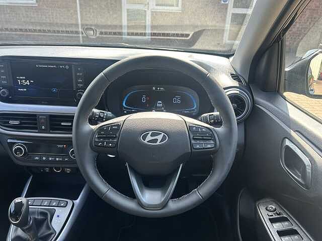 Hyundai i10 1.2 [79] Premium 5dr Auto [Nav]