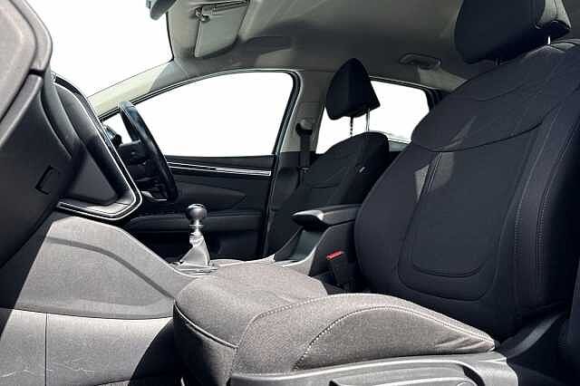 Hyundai TUCSON 1.6 TGDi 48V MHD SE Connect 5dr 2WD