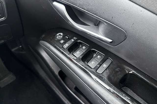 Hyundai TUCSON 1.6 TGDi 48V MHD SE Connect 5dr 2WD