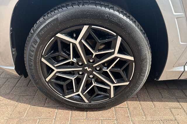 Hyundai TUCSON 1.6 TGDi Plug-in Hybrid N Line S 5dr 4WD Auto Silver