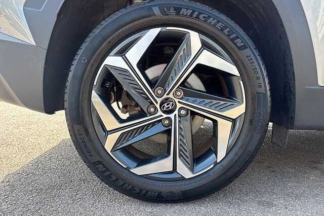 Hyundai TUCSON 1.6 TGDi Hybrid 230 Ultimate 5dr 2WD Auto Silver