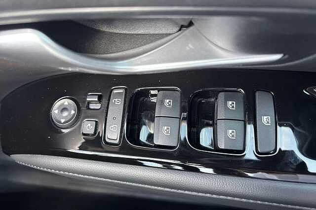 Hyundai TUCSON 1.6 TGDi Hybrid 230 Ultimate 5dr 2WD Auto Silver
