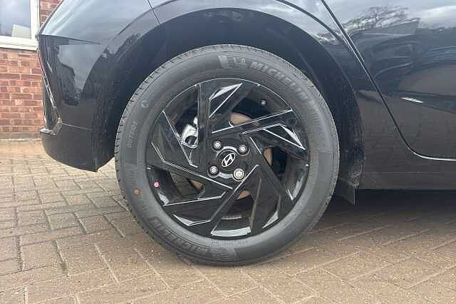 Hyundai i20 1.0T GDi 90 Black Line 5dr