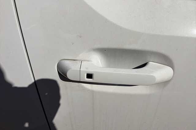 Hyundai INSTER 85kW 02 49kWh 5dr Auto White