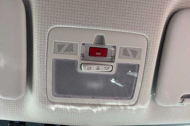 Hyundai INSTER 85kW 02 49kWh 5dr Auto White