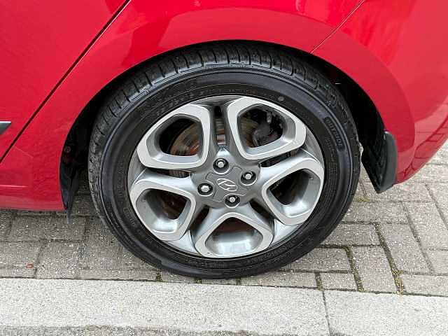 Hyundai I20 1.0 T-GDi Premium SE Nav Hatchback 5dr Petrol Manual Euro 6 (s/s) (120 ps) Red