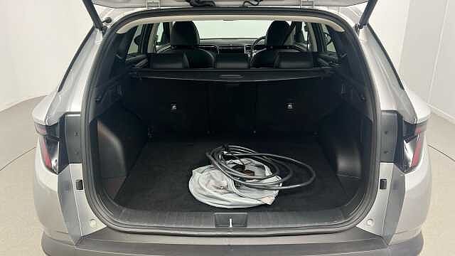 Hyundai TUCSON 1.6 h T-GDi 13.8kWh Ultimate SUV 5dr Petrol Plug-in Hybrid Auto 4WD Euro 6 (s/s) Shimmering Slvr