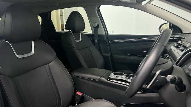 Hyundai TUCSON 1.6 h T-GDi 13.8kWh Ultimate SUV 5dr Petrol Plug-in Hybrid Auto 4WD Euro 6 (s/s) Shimmering Slvr