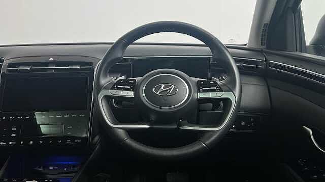 Hyundai TUCSON 1.6 h T-GDi 13.8kWh Ultimate SUV 5dr Petrol Plug-in Hybrid Auto 4WD Euro 6 (s/s) Shimmering Slvr