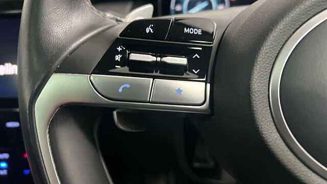 Hyundai TUCSON 1.6 h T-GDi 13.8kWh Ultimate SUV 5dr Petrol Plug-in Hybrid Auto 4WD Euro 6 (s/s) Shimmering Slvr