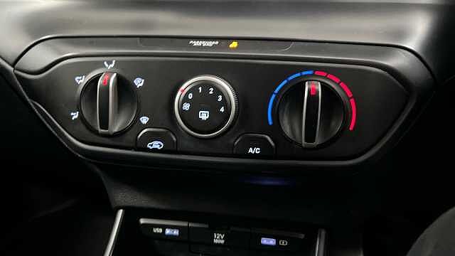 Hyundai i20 1.0 T-GDi MHEV SE Connect Hatchback 5dr Petrol Hybrid Manual Euro 6 (s/s) (100 p