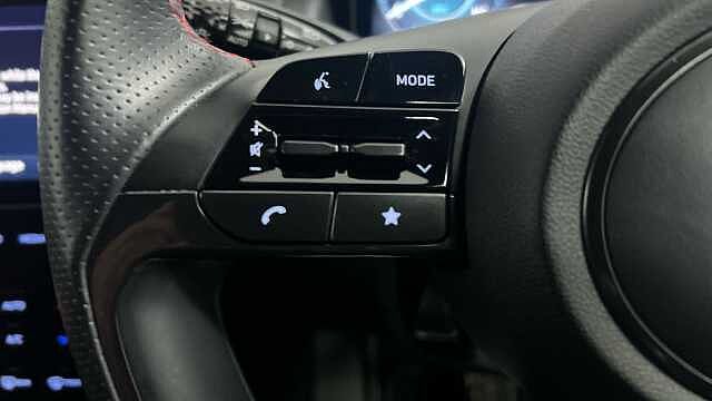 Hyundai TUCSON 1.6 T-GDi MHEV N Line SUV 5dr Petrol Hybrid DCT Euro 6 (s/s) (150 ps) White