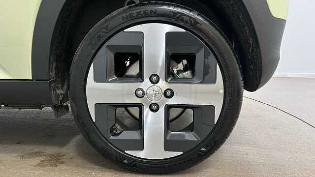 Hyundai INSTER Long Range 49kWh 02 SUV 5dr Electric Auto (115 ps) Buttercream Yellow