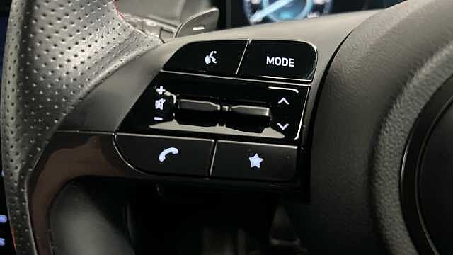 Hyundai TUCSON 1.6 h T-GDi N Line SUV 5dr Petrol Hybrid Auto Euro 6 (s/s) (230 ps) Atlas White