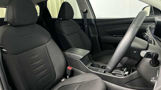 Hyundai TUCSON 1.6 T-GDi Advance SUV 5dr Petrol Manual Euro 6 (s/s) (160 ps) Grey