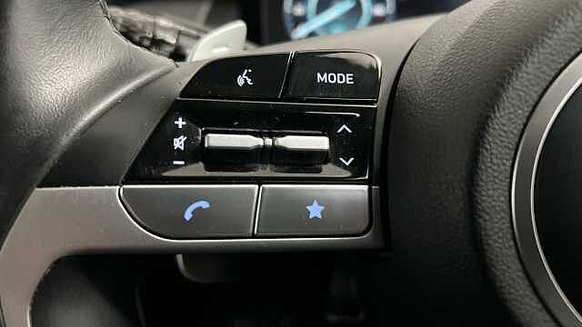 Hyundai TUCSON 1.6 h T-GDi Premium SUV 5dr Petrol Hybrid Auto Euro 6 (s/s) (230 ps) Silver