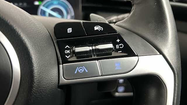 Hyundai TUCSON 1.6 h T-GDi Premium SUV 5dr Petrol Hybrid Auto Euro 6 (s/s) (230 ps) Silver