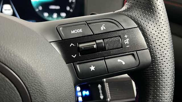 Hyundai TUCSON 1.6 T-GDi MHEV N Line SUV 5dr Petrol Hybrid DCT Euro 6 (s/s) (160 ps) White