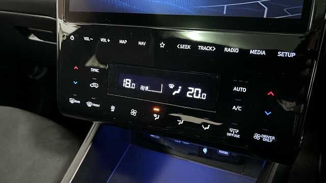 Hyundai TUCSON 1.6 h T-GDi N Line S SUV 5dr Petrol Hybrid Auto Euro 6 (s/s) (230 ps) Grey