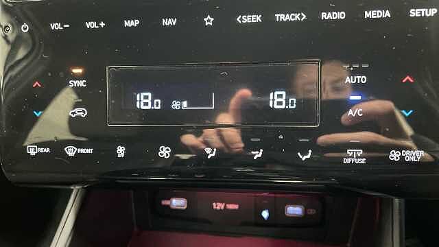 Hyundai TUCSON 1.6 h T-GDi N Line SUV 5dr Petrol Hybrid Auto Euro 6 (s/s) (230 ps) Atlas White