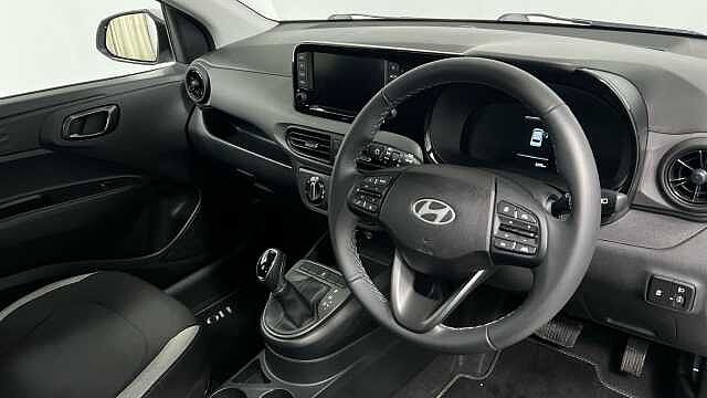 Hyundai i10 1.2 Advance Hatchback 5dr Petrol Auto Euro 6 (s/s) (79 ps)