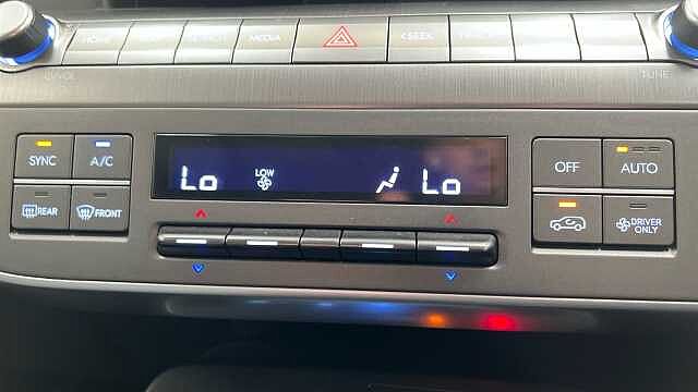 Hyundai KONA 1.6 h-GDi Ultimate SUV 5dr Petrol Hybrid DCT Euro 6 (s/s) (141 ps)