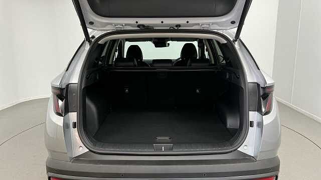 Hyundai TUCSON 1.6 T-GDi Premium SUV 5dr Petrol Manual Euro 6 (s/s) (160 ps) Shimmering Silver