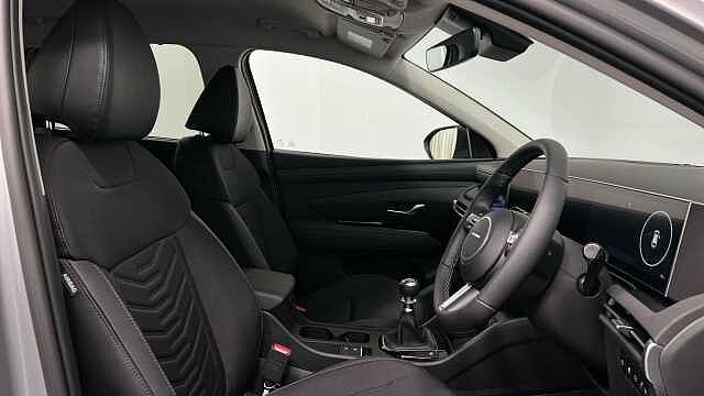 Hyundai TUCSON 1.6 T-GDi Premium SUV 5dr Petrol Manual Euro 6 (s/s) (160 ps) Shimmering Silver
