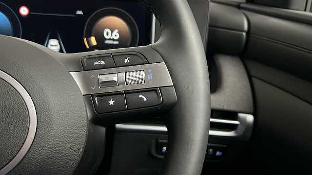 Hyundai TUCSON 1.6 T-GDi Premium SUV 5dr Petrol Manual Euro 6 (s/s) (160 ps) Shimmering Silver