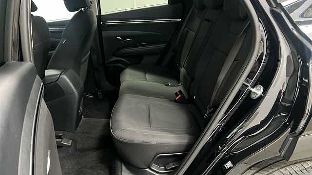 Hyundai TUCSON 1.6 T-GDi MHEV SE Connect SUV 5dr Petrol Hybrid DCT Euro 6 (s/s) (150 ps) Black
