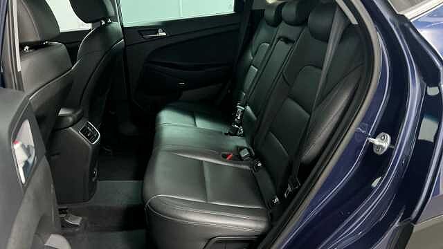 Hyundai TUCSON 1.6 CRDi MHEV Premium SE SUV 5dr Diesel Hybrid DCT Euro 6 (s/s) (136 ps) Blue