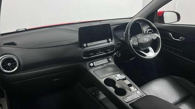 Hyundai KONA 64kWh Ultimate SUV 5dr Electric Auto (10.5kW Charger) (204 ps)