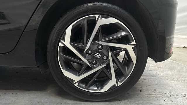 Hyundai i20 1.0 T-GDi MHEV Premium Hatchback 5dr Petrol Hybrid DCT Euro 6 (s/s) (100 ps)